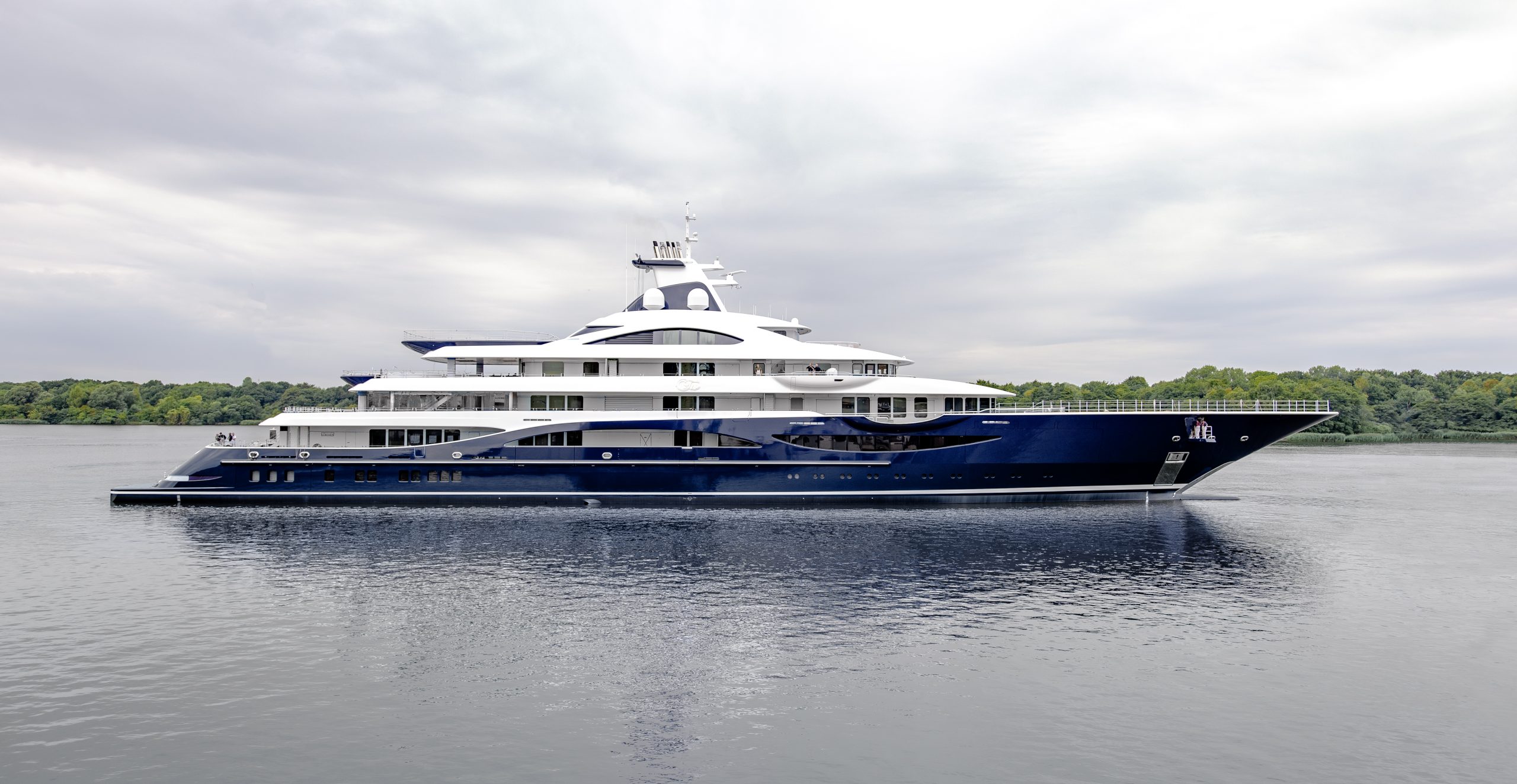 Yate TIS de de Lurssen Yachts