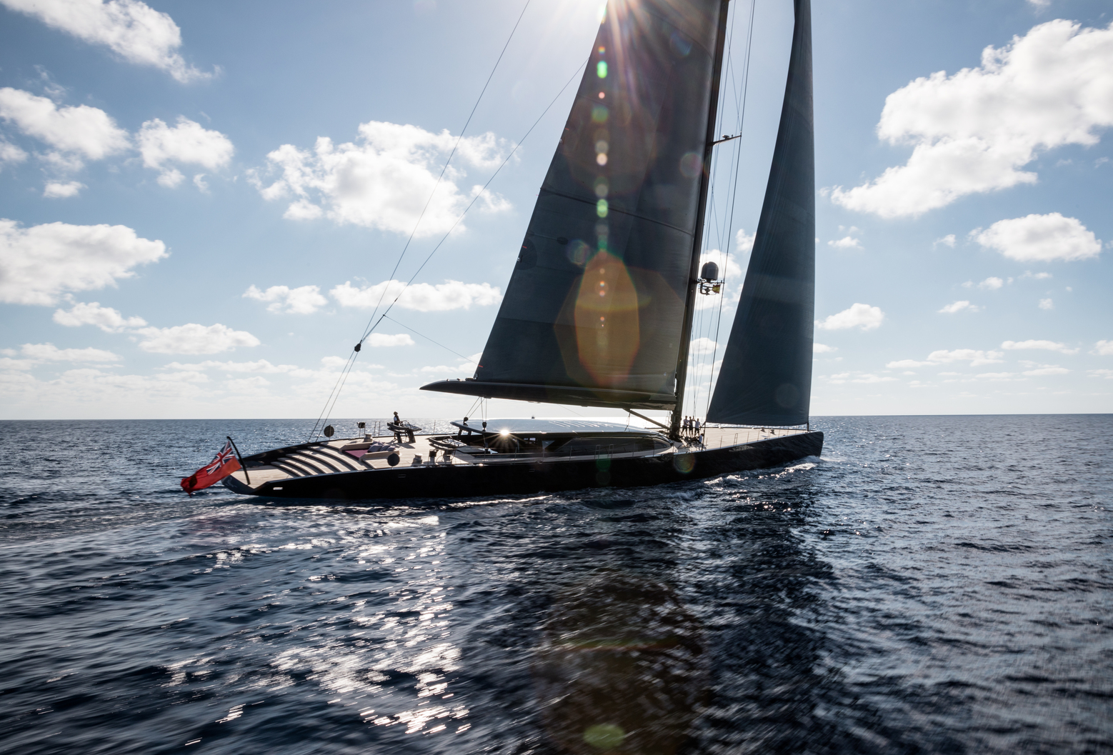 Nuevo velero de lujo NGONI de 58 metros de eslora